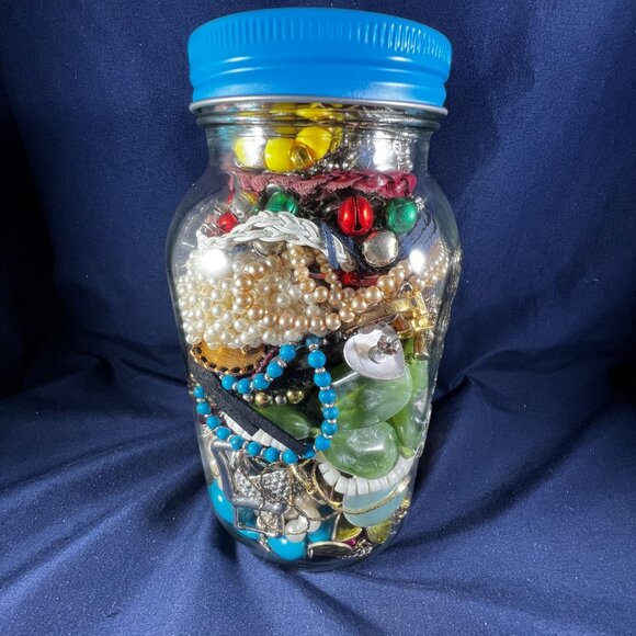 2+ lbs Jewelry Jar Filled With Wearable Necklaces Bracelets & More - Jar Not Inc - Picture 6 of 7